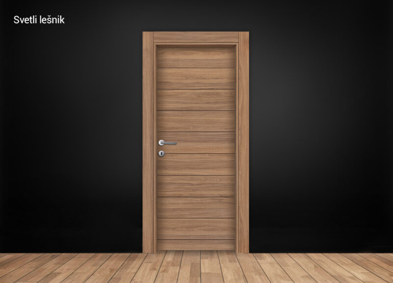 Eko-furnir-lux-vrata-sa-tablicama-svetli-lesnik